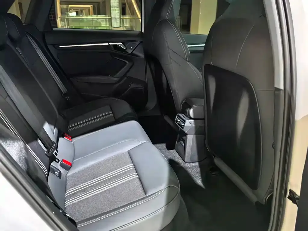 Audi A3 2024 из CN, фото 5
