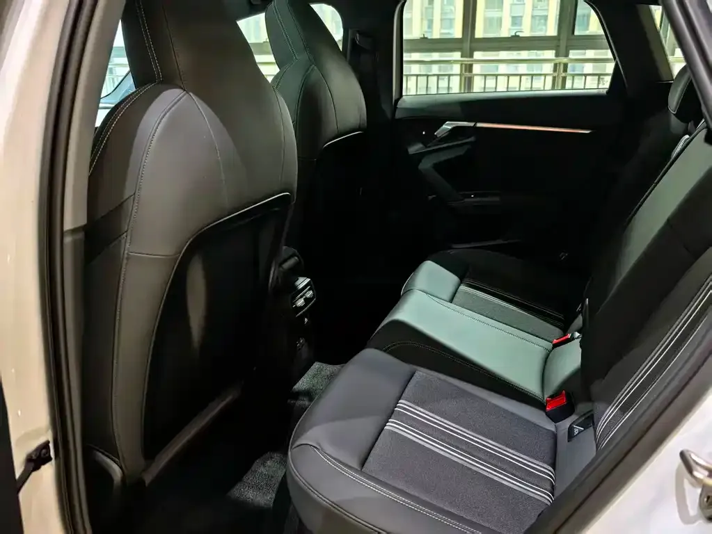 Audi A3 2024 из CN, фото 4