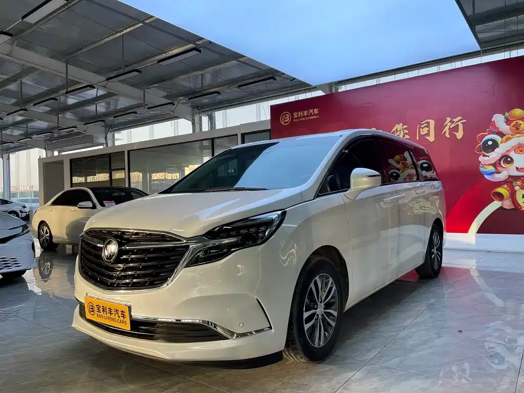 Buick GL8 2022 из CN, фото 1