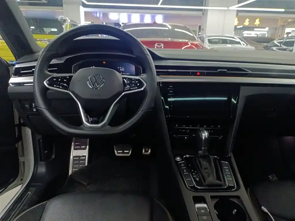 Volkswagen CC 2024 из CN, фото 6
