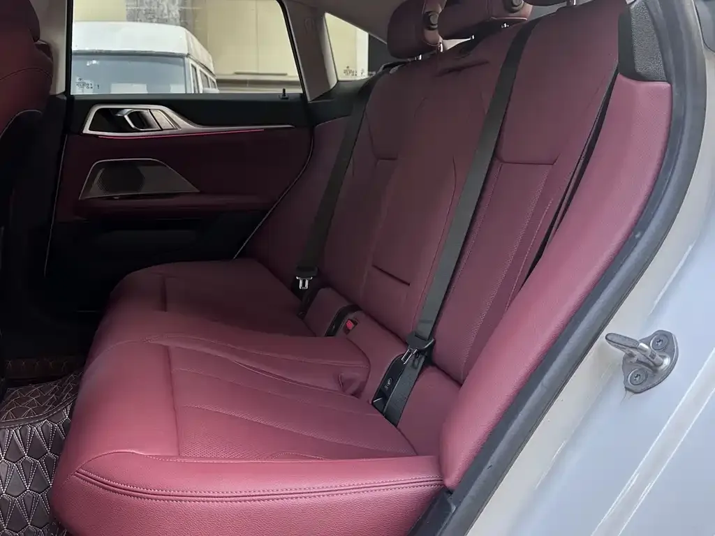 BMW 4 Series 2023 из CN, фото 6
