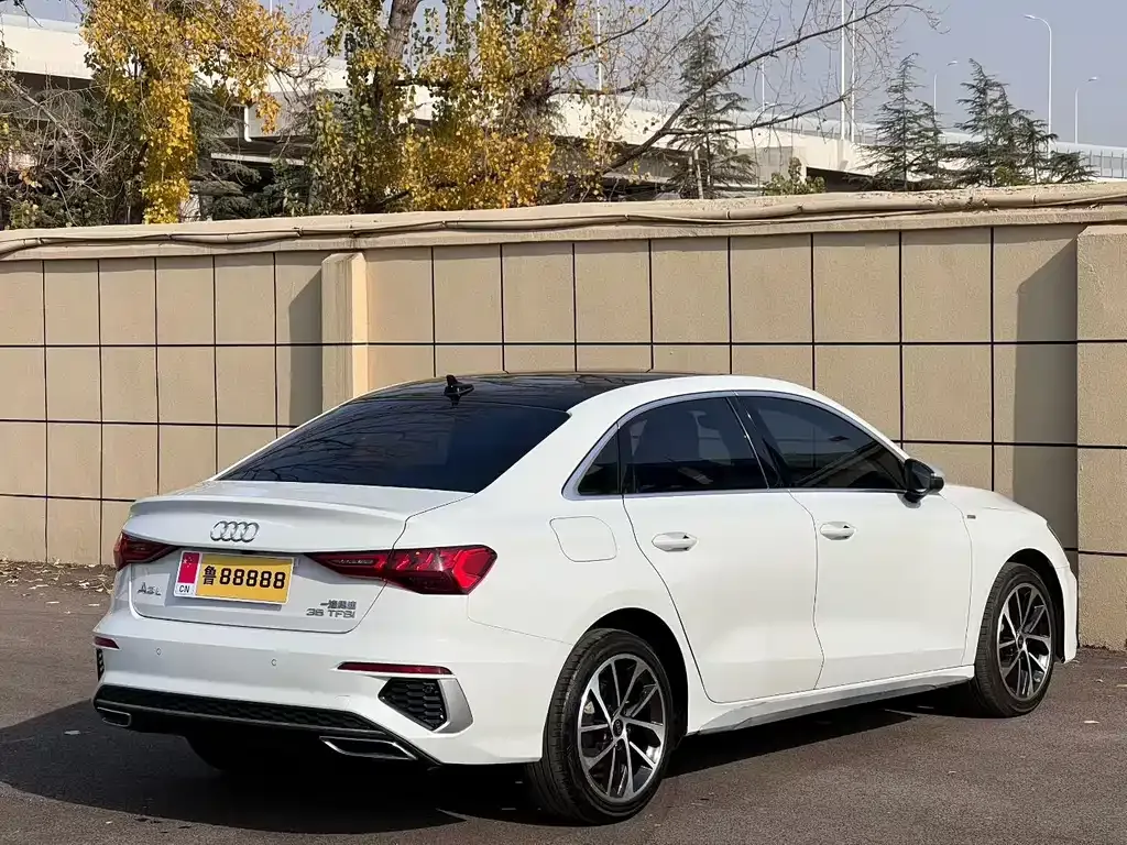 Audi A3 2022 из CN, фото 4