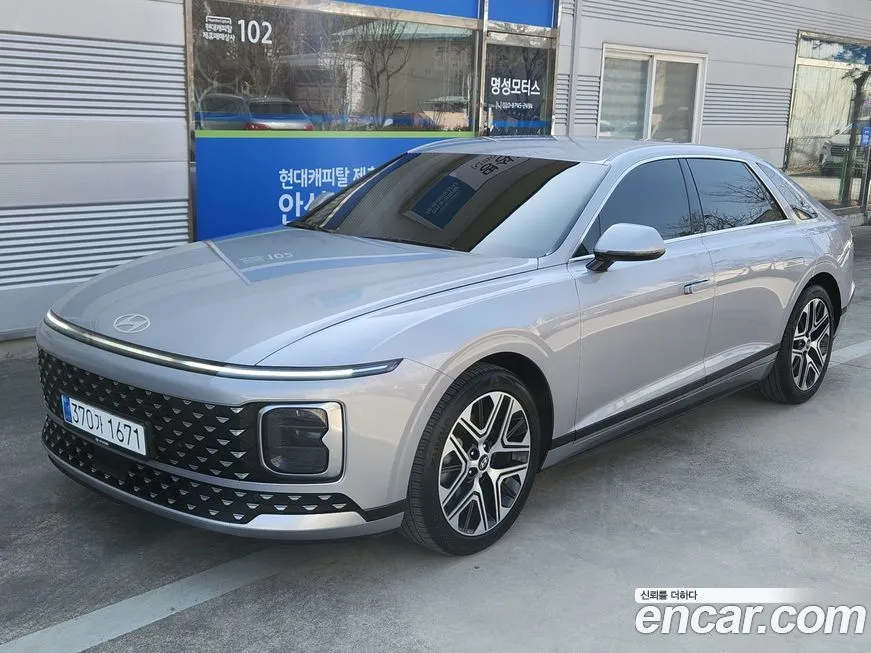 Hyundai Grandeur — фото 1