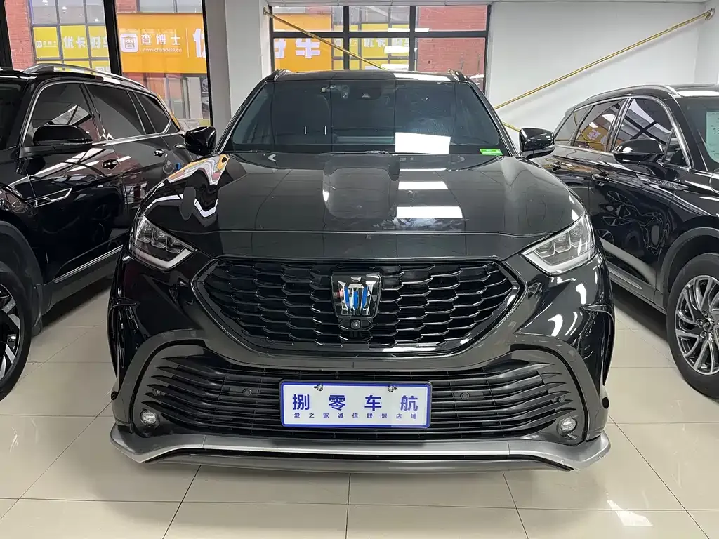 Toyota Crown Kluger 2022 из CN, фото 2