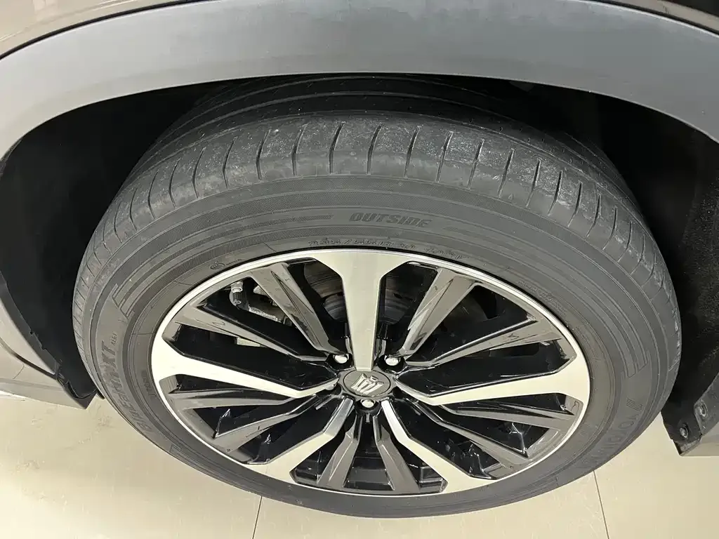 Toyota Crown Kluger 2022 из CN, фото 8
