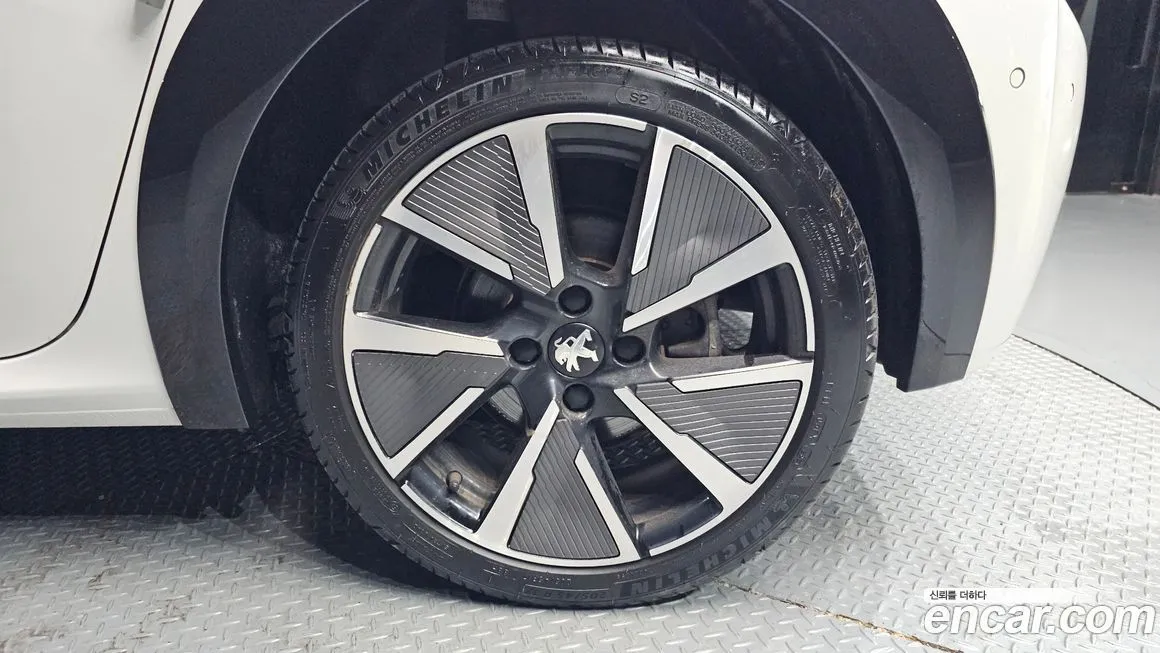 Peugeot 208 2021 из KR, фото 5