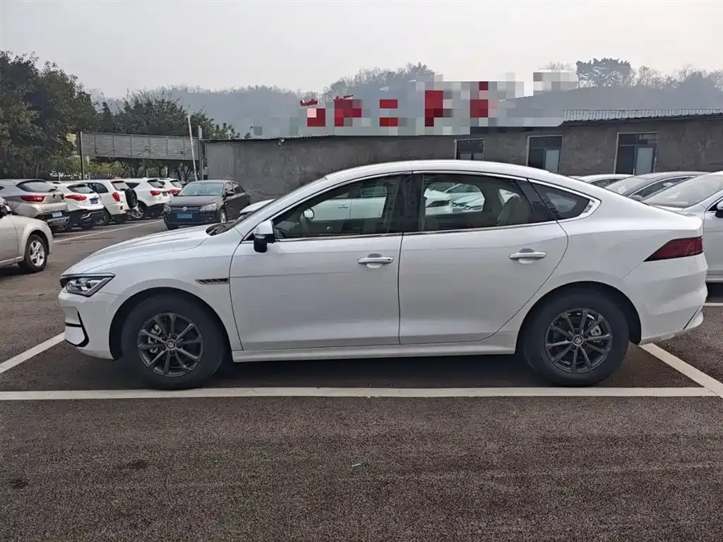 BYD Qin PLUS 2026 из CN, фото 10
