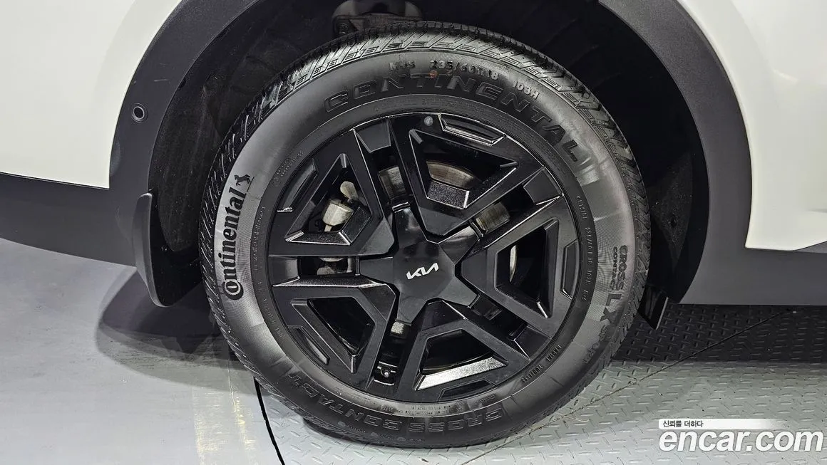 Kia Sorento — фото 7