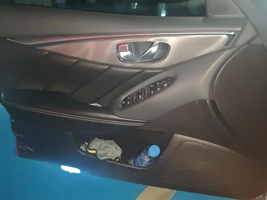 Infiniti Q50L 2021 из CN, фото 5