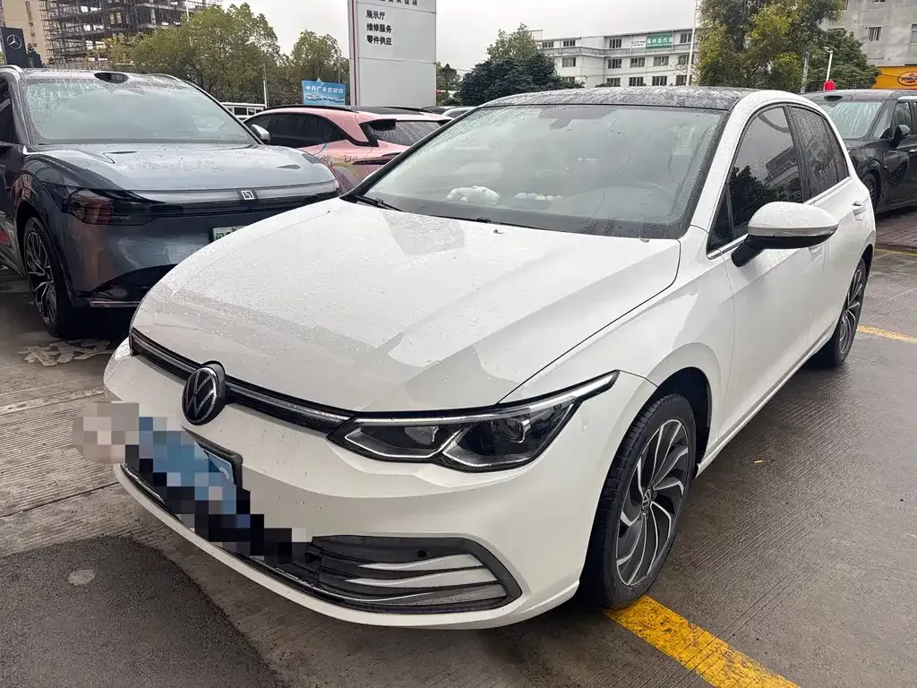 Volkswagen Golf 2022 из CN, фото 1