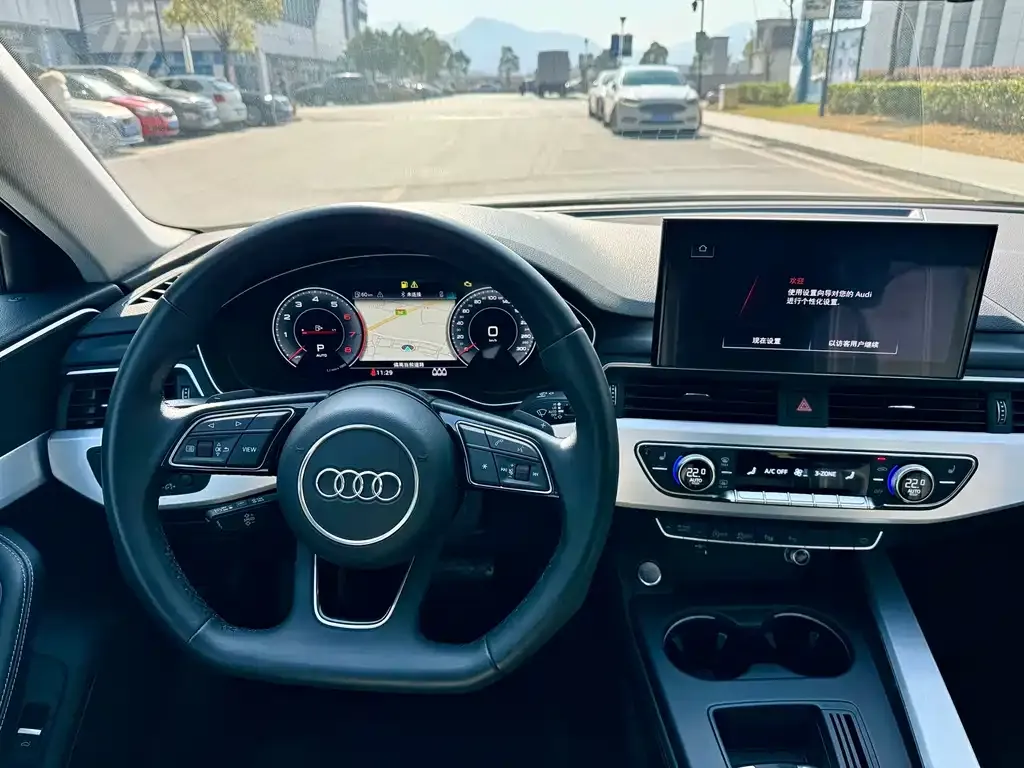 Audi A4L 2023 из CN, фото 5