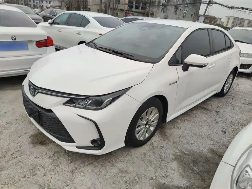 Toyota Corolla 2023 из CN, фото 1