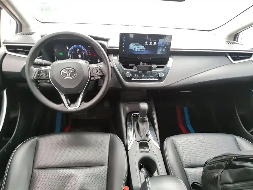Toyota Corolla 2023 из CN, фото 6