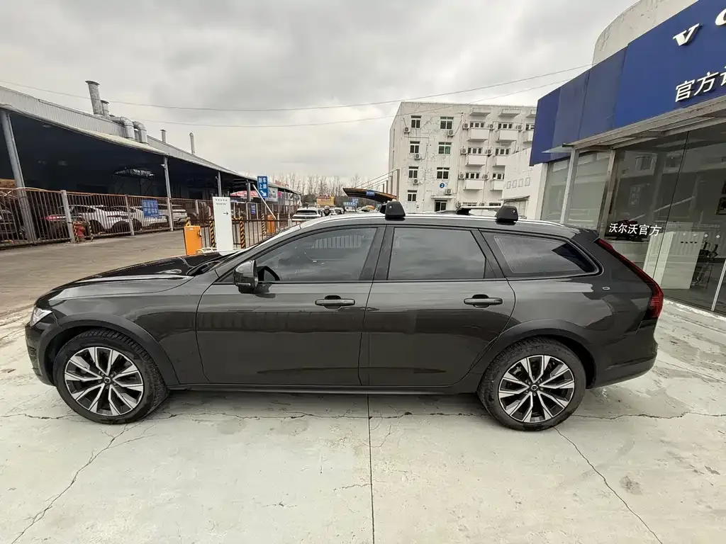 Volvo V90 2021 из CN, фото 7