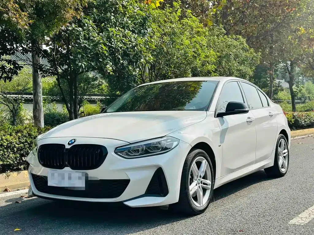 BMW 1 Series — фото 1