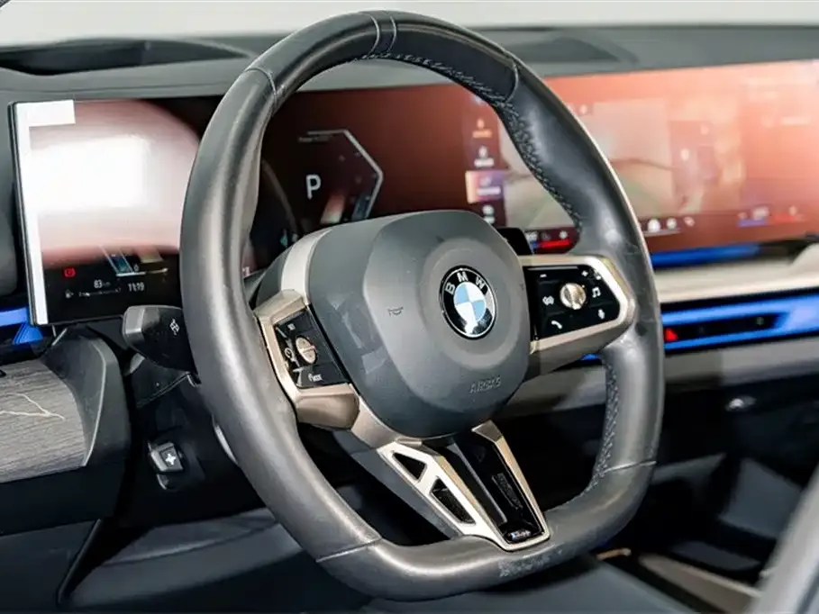 BMW 5 Series 2024 из CN, фото 8