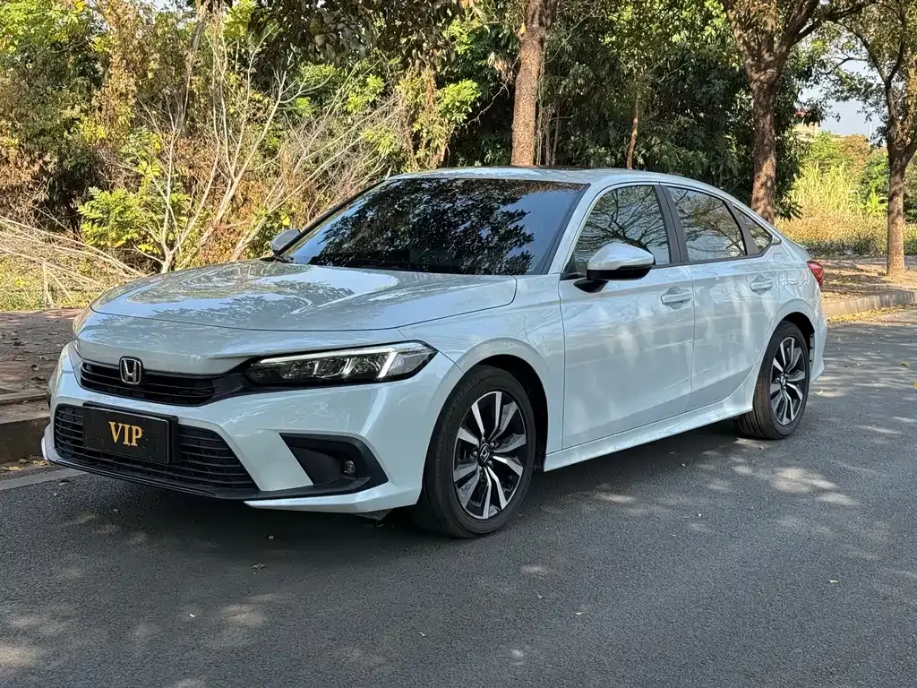 Honda Civic — фото 1