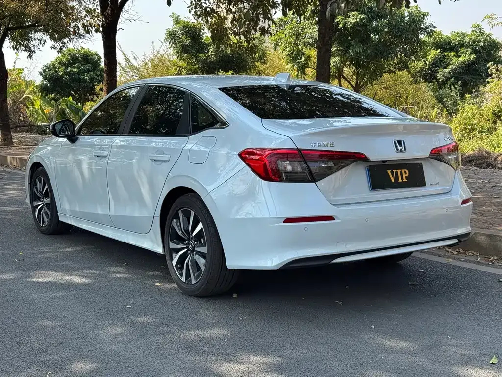 Honda Civic — фото 8