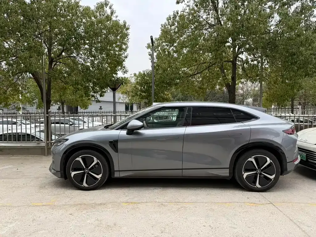 BYD L EV 2025 из CN, фото 8