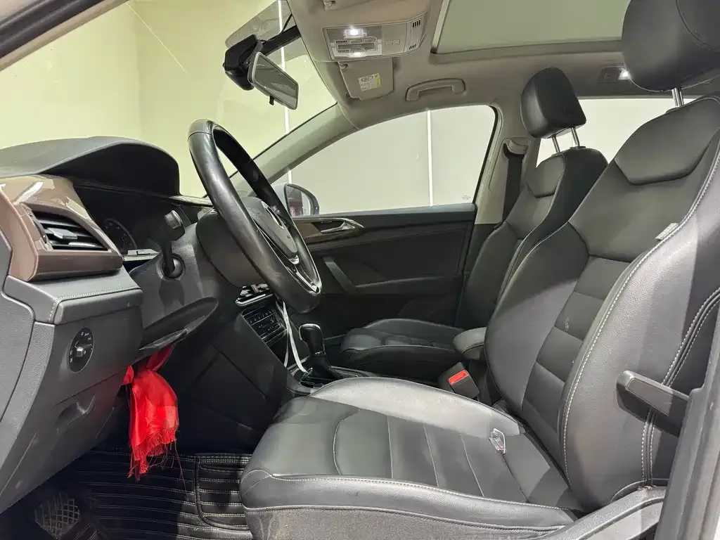 Volkswagen Tharu 2021 из CN, фото 9