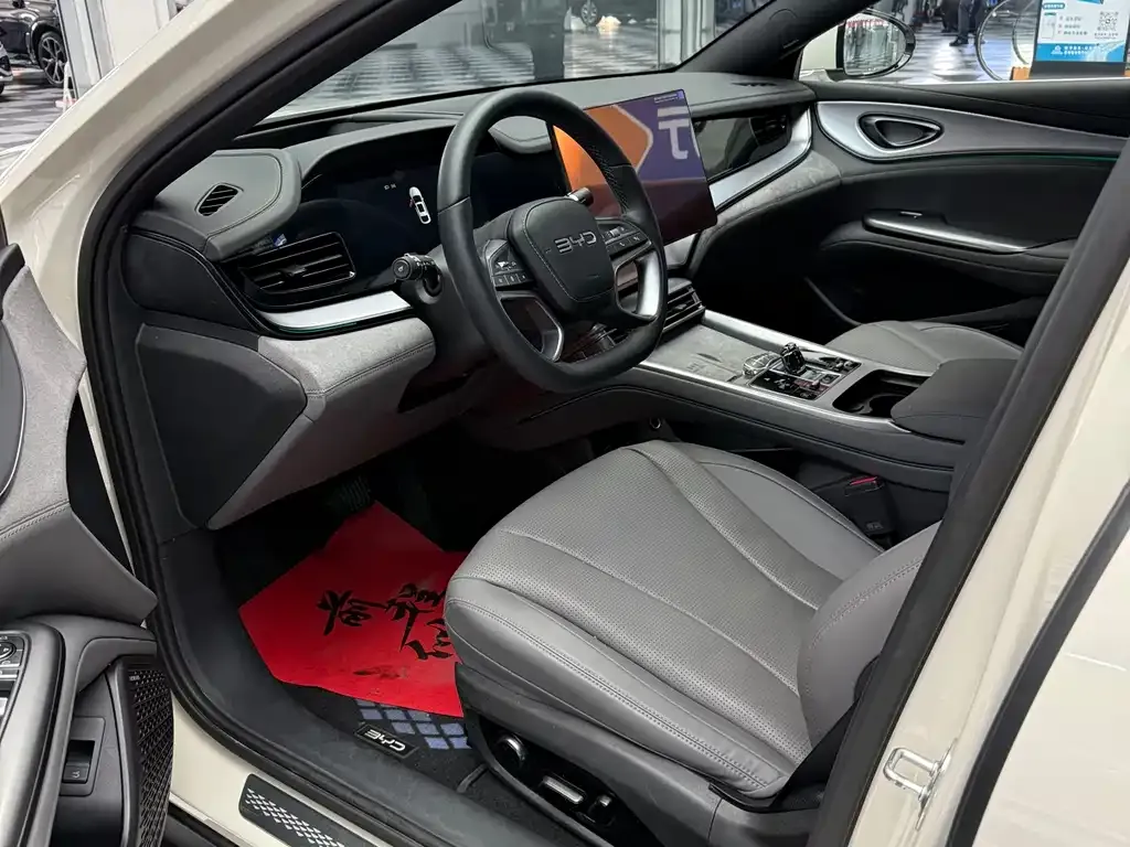 BYD Seal 07 DM-i 2025 из CN, фото 2