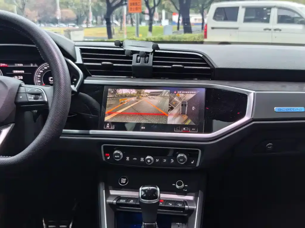 Audi Q3 2021 из CN, фото 2