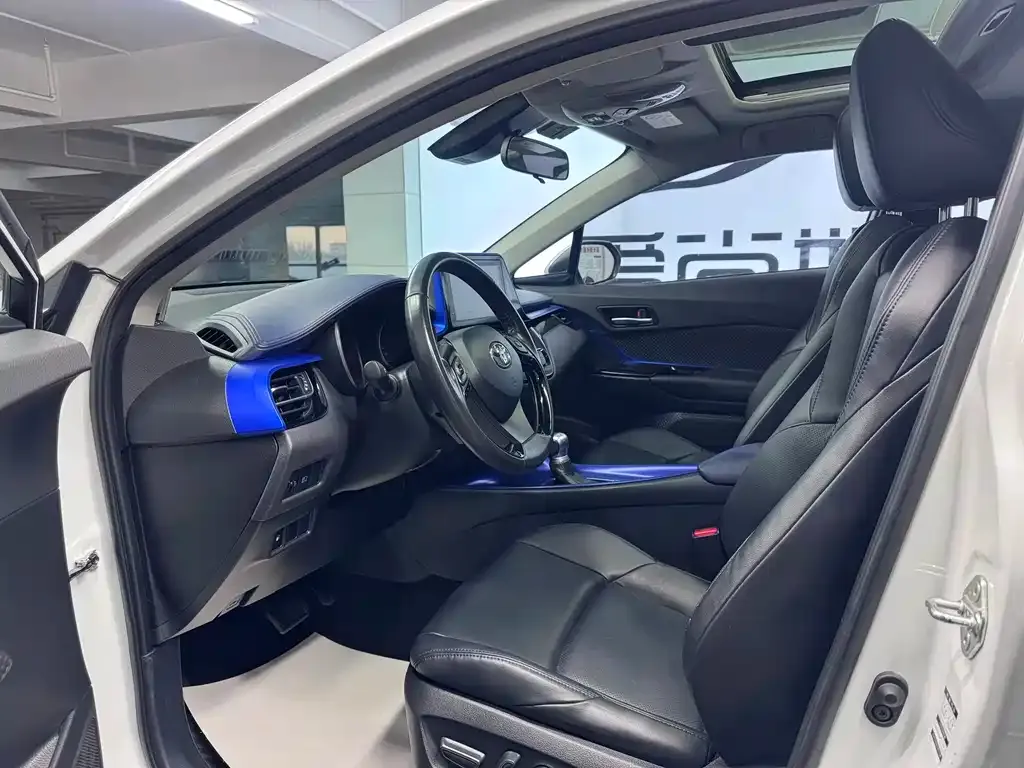 Toyota C-HR 2021 из CN, фото 2
