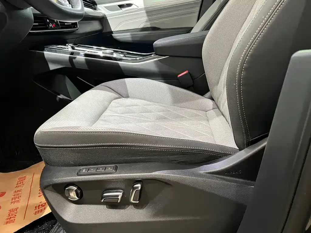 Volkswagen Tavendor 2023 из CN, фото 2