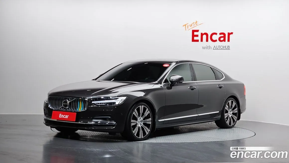 Volvo S90 — фото 1