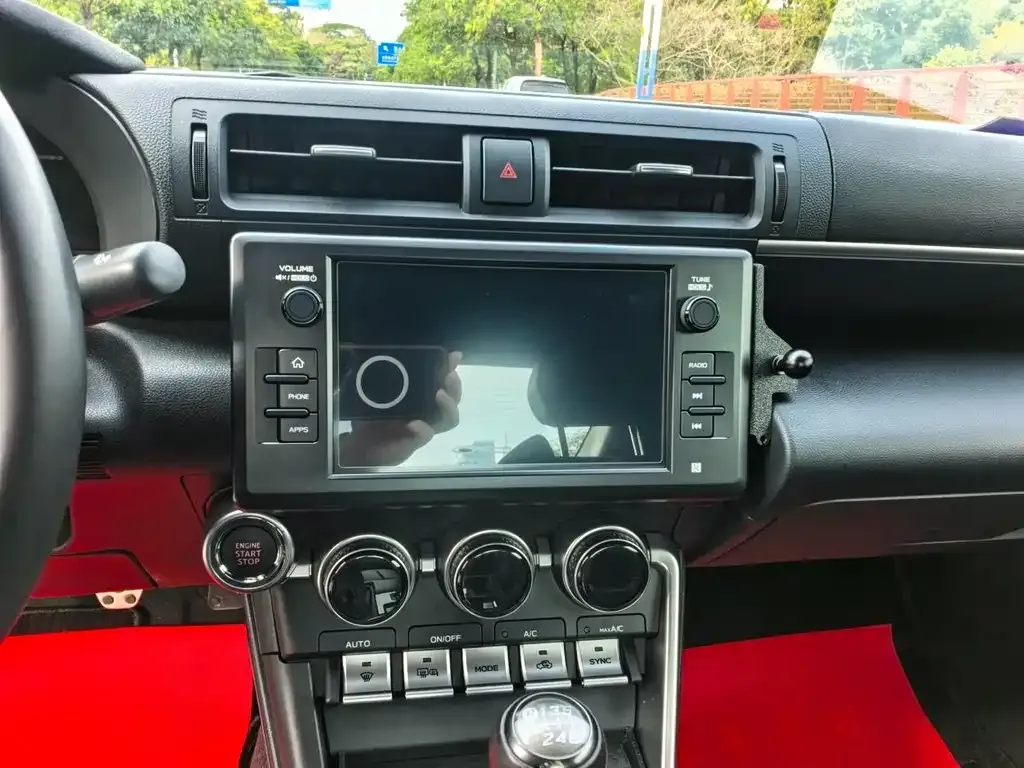 Subaru BRZ 2023 из CN, фото 2