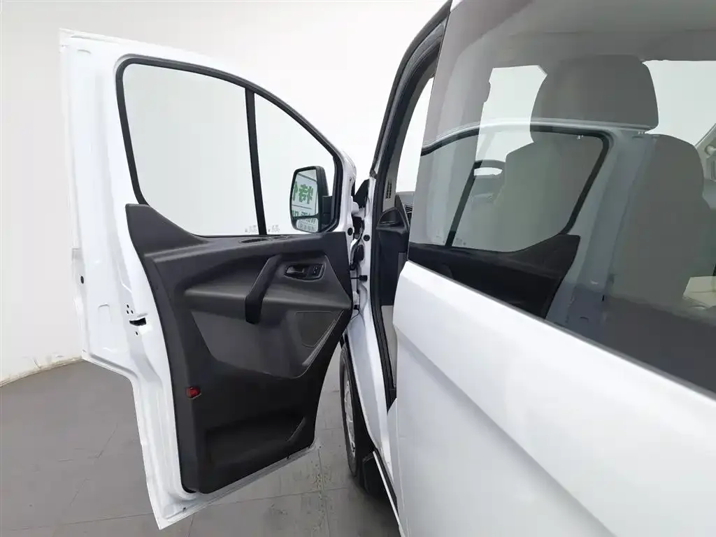 Ford Transit 2022 из CN, фото 3