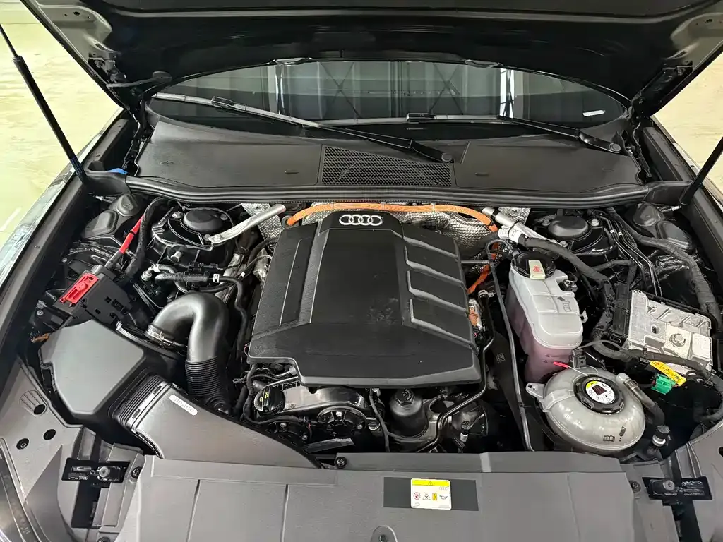 Audi A6L New Energy 2021 из CN, фото 2