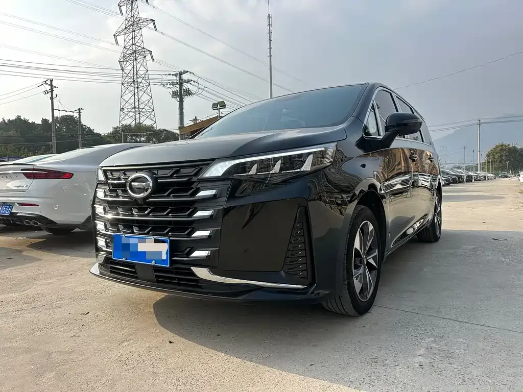 GAC Motor Trumpchi M6 — фото 1