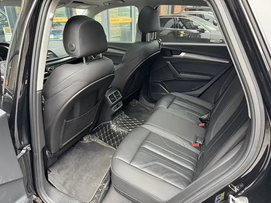 Audi Q5L 2022 из CN, фото 3