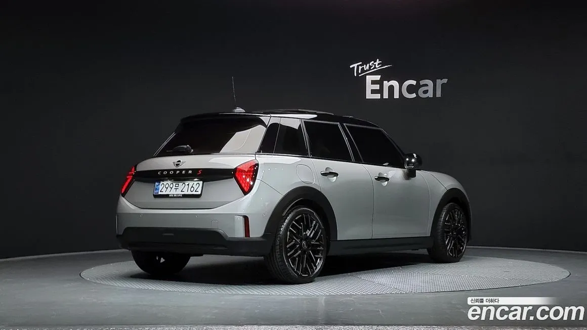 Mini Cooper 2025 из KR, фото 4