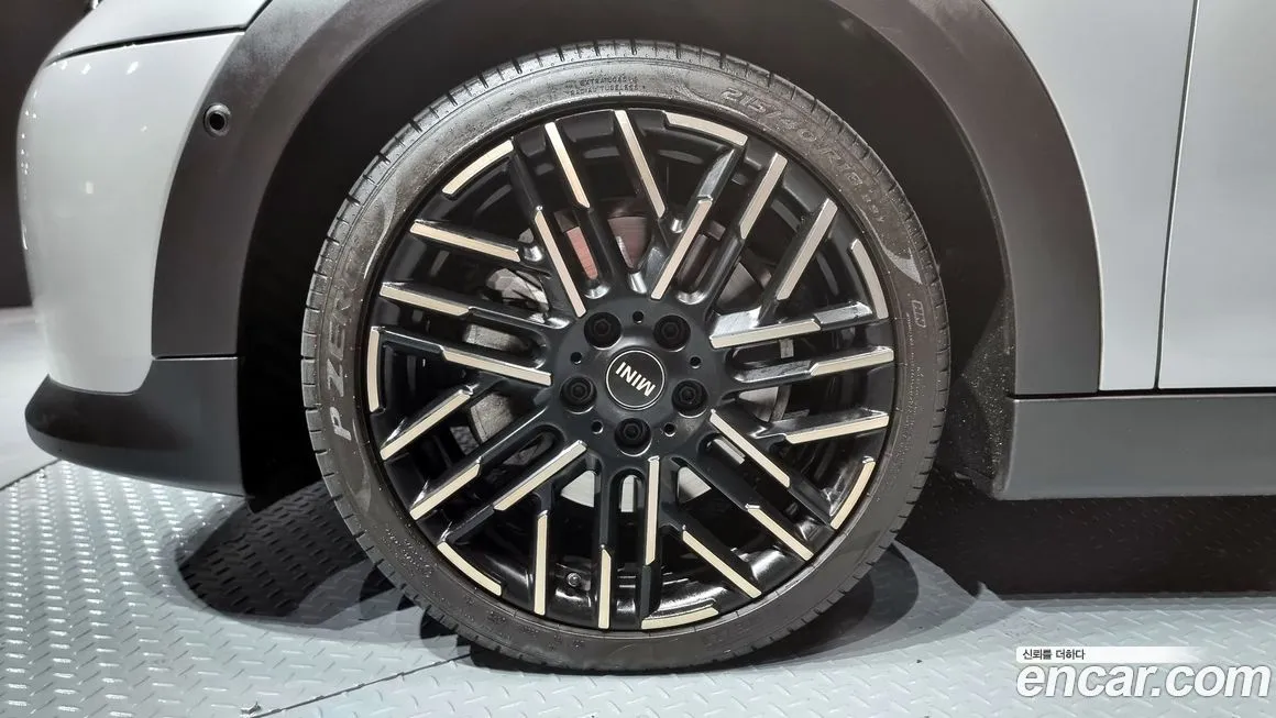 Mini Cooper 2025 из KR, фото 8