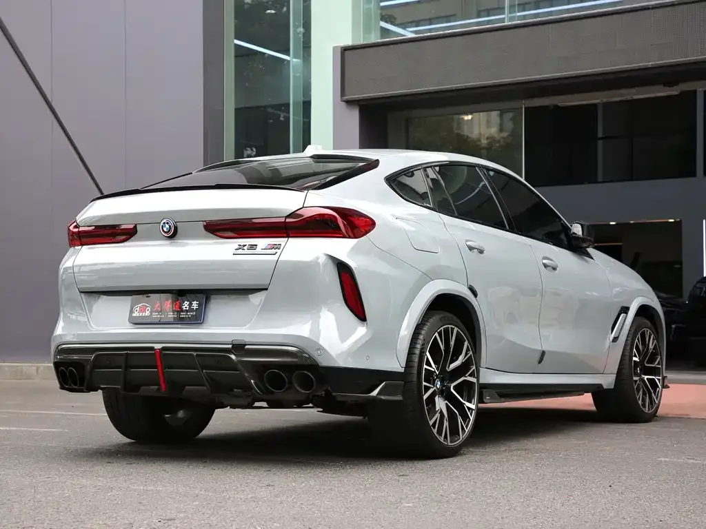 BMW X6 M 2024 из CN, фото 5