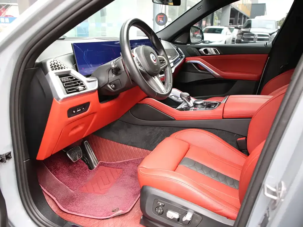 BMW X6 M 2024 из CN, фото 8