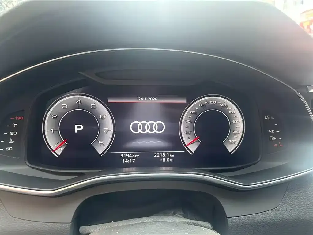 Audi A7L 2024 из CN, фото 6