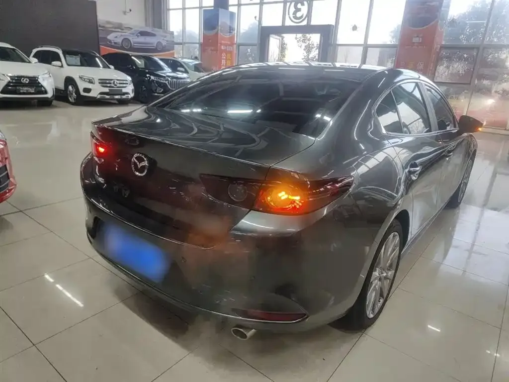 Mazda 3 Axela 2022 из CN, фото 4