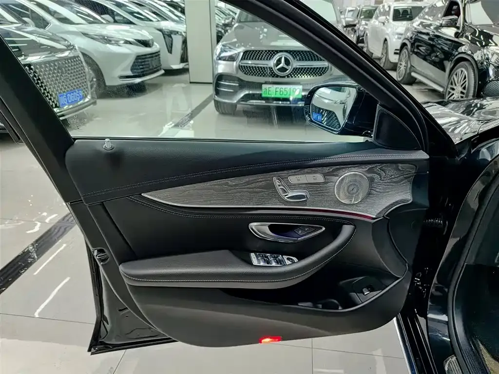 Mercedes-Benz E-Class 2022 из CN, фото 5