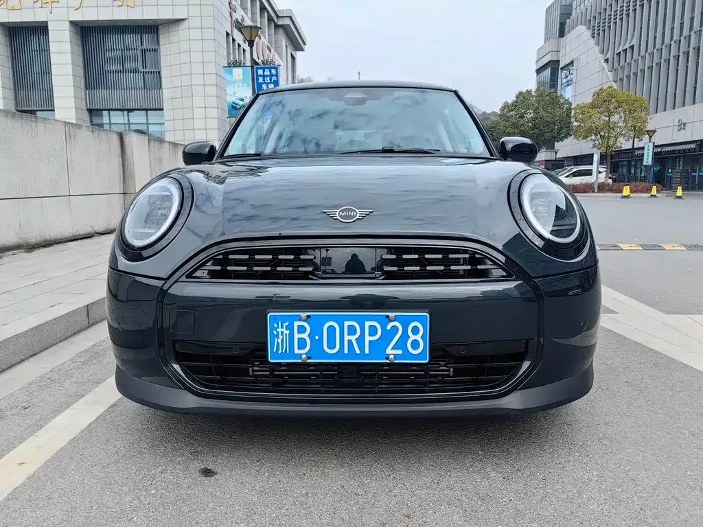 MINI Cooper (3-door) 2025 из CN, фото 5