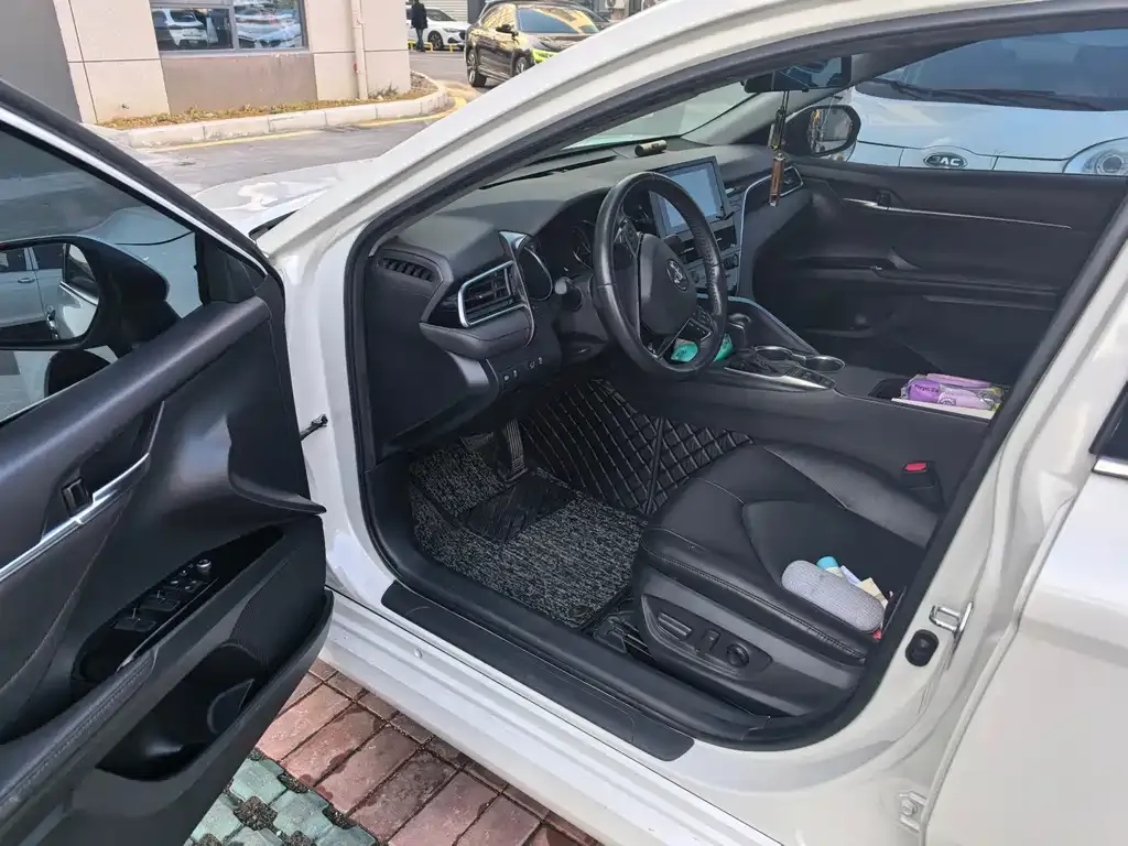 Toyota Camry 2021 из CN, фото 10