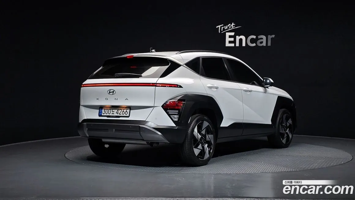 Hyundai Kona — фото 2