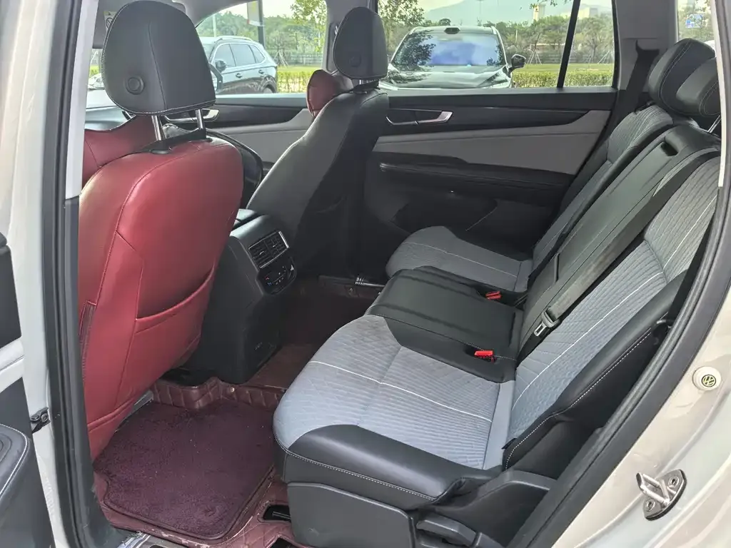 Volkswagen Teramont X 2022 из CN, фото 3