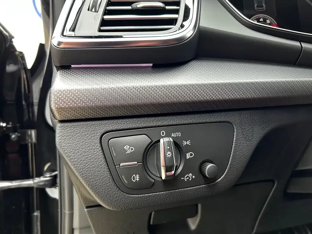 Audi Q5L 2024 из CN, фото 8