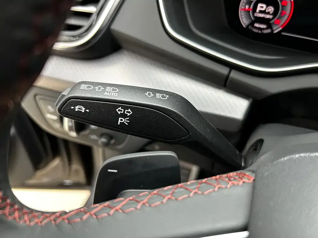 Audi Q5L 2024 из CN, фото 5