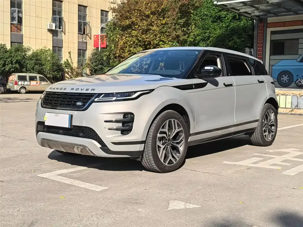 Land Rover Evoque — фото 1