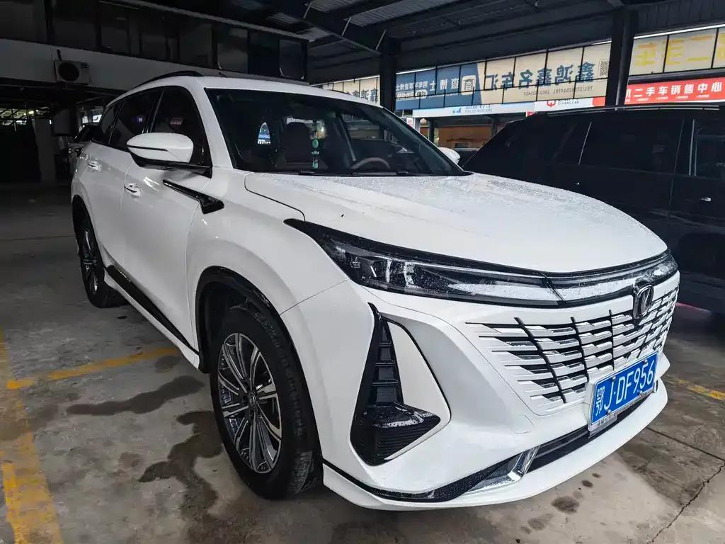 Changan CS75PLUS — фото 9