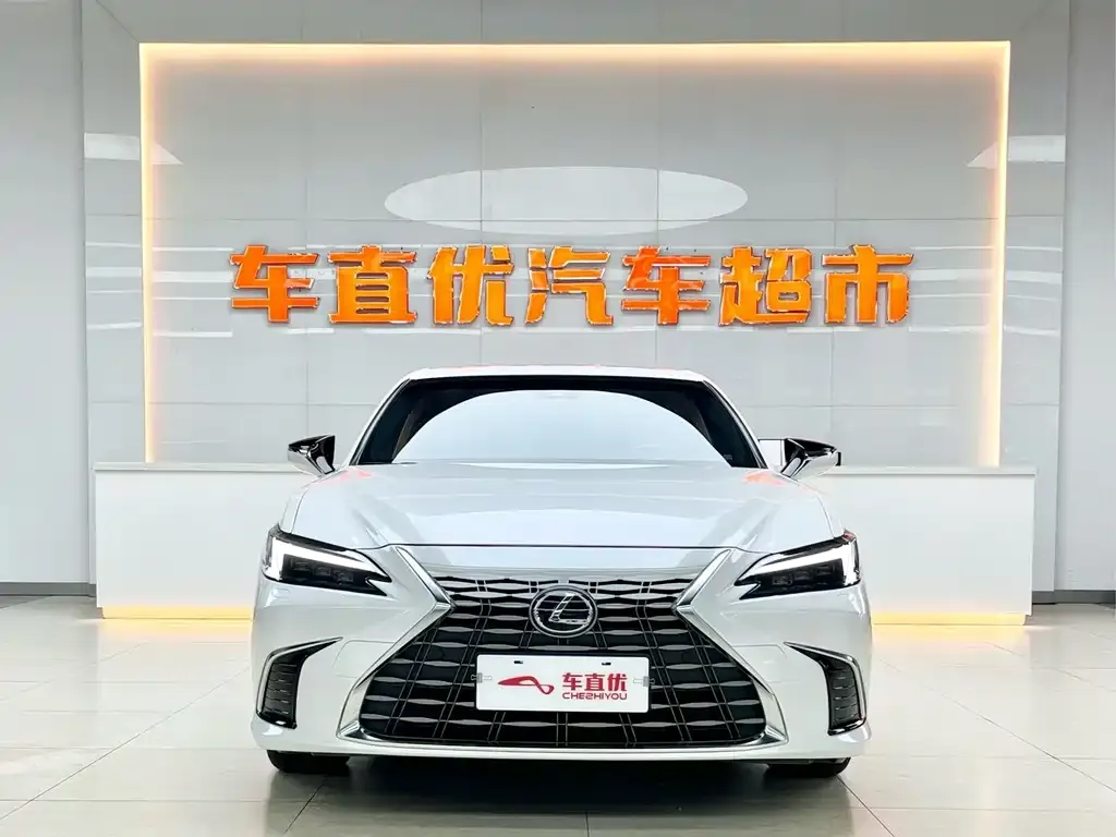 Lexus ES 2025 из CN, фото 3